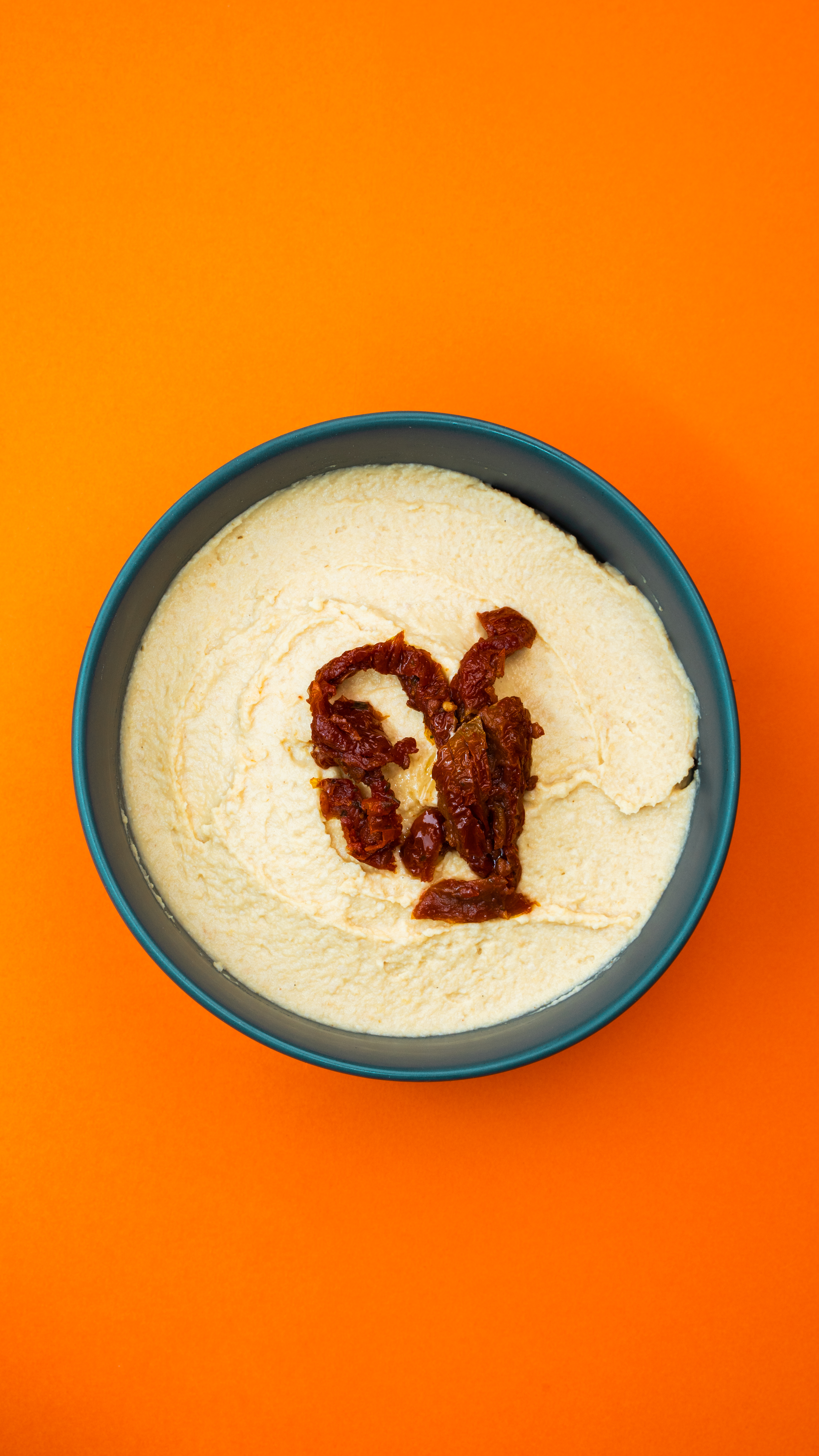 tabouleh si painica proaspat coapta