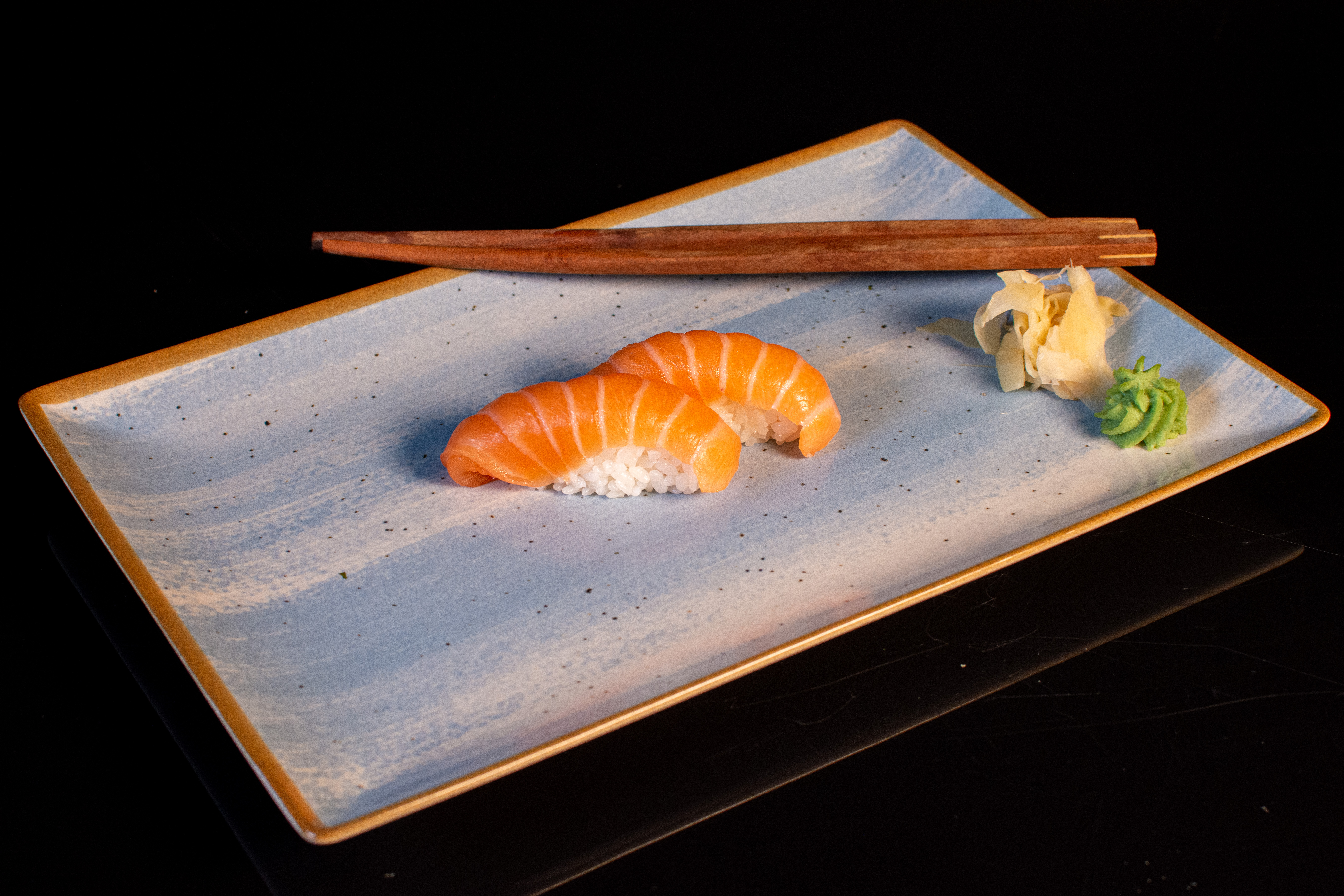Nigiri cu somon -