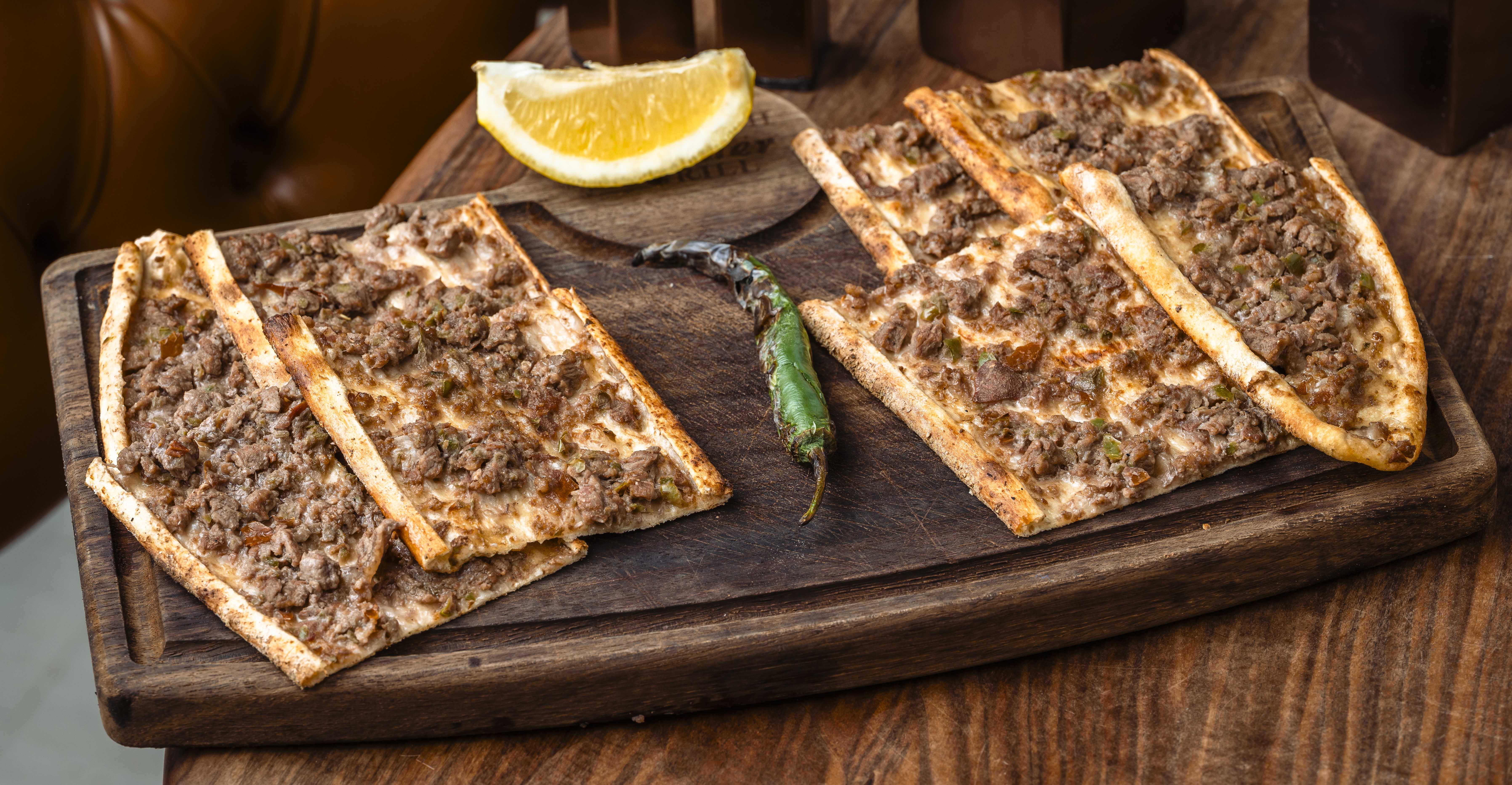Pide cu Carne
